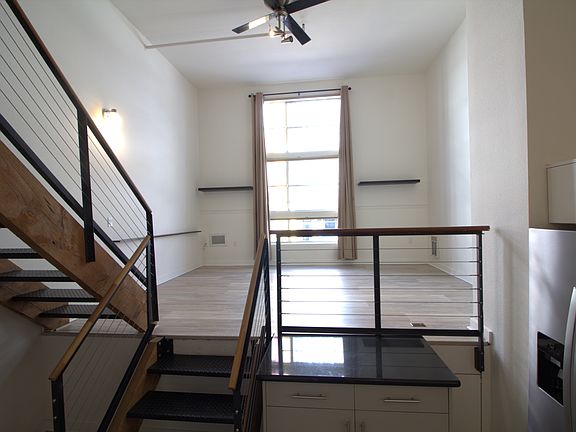 2nd image of 175 Bluxome St Unit 117