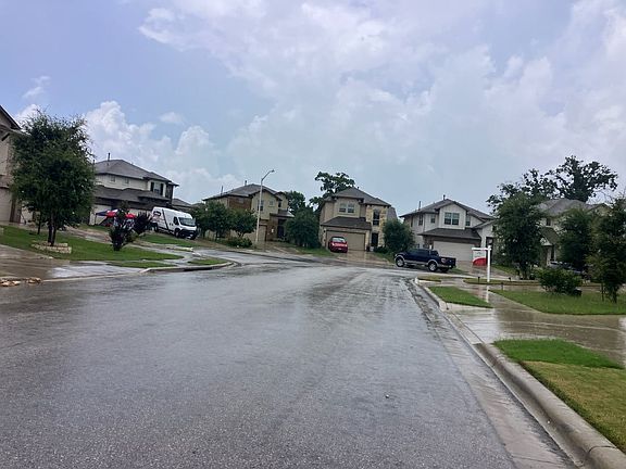 4th image of 176 Mayney Ln