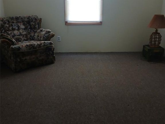 4th image of 1 Stockton Ln