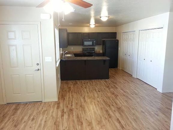 3rd image of 478 Lois St