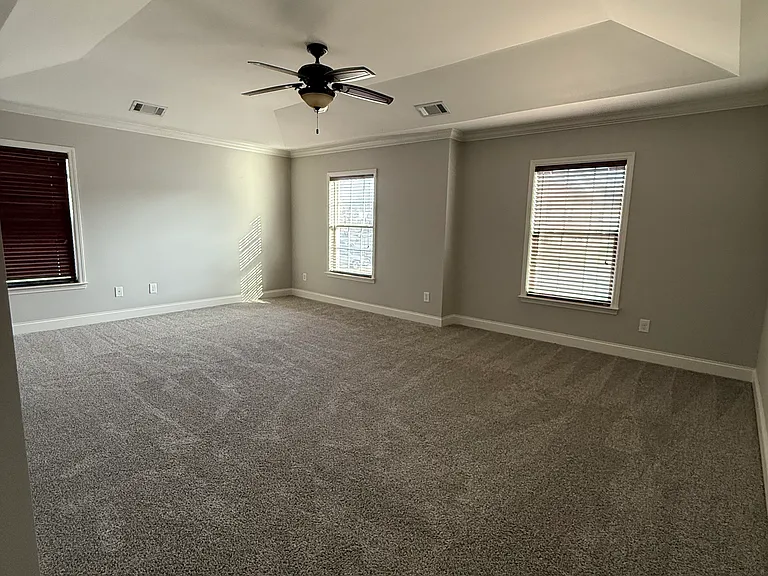 101 Silverspring Pl — Photo 26