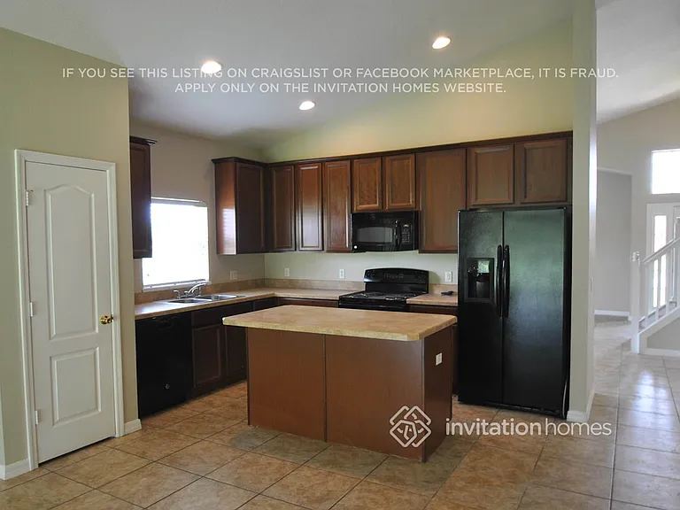 3144 Dasha Palm Dr — Photo 3