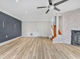 7826 Mount Woodley Pl, Alexandria, VA 22306