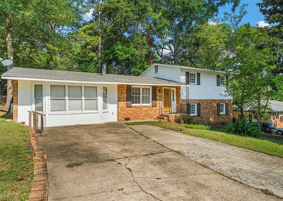 1st image of 5511 Canberra Ave