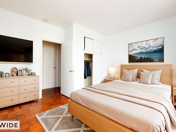 3rd image of 610 W 164th St APT 21