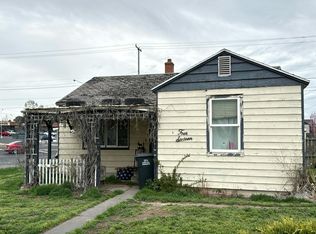 416 W Loop Dr, Moses Lake, WA