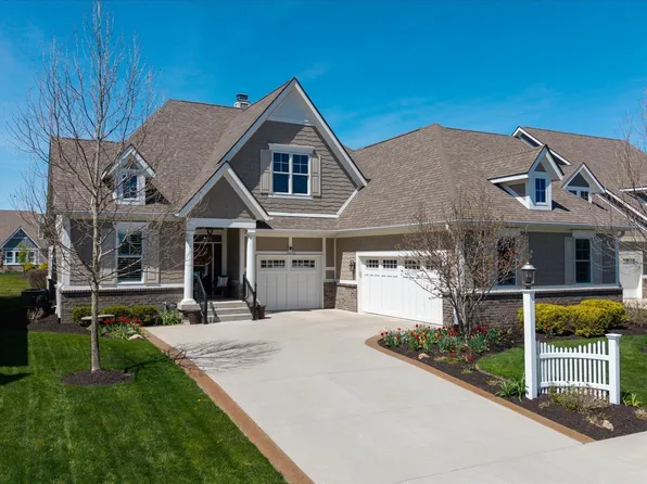 15150 Mooring Cir E, Carmel, IN 46033