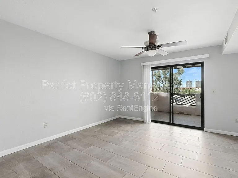 1005 E 8th St #2007 — Photo 6