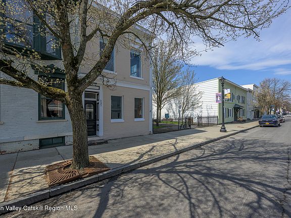 2nd image of 237 Warren Street