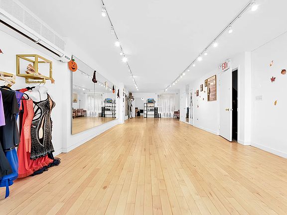 5th image of 1289 Madison Ave