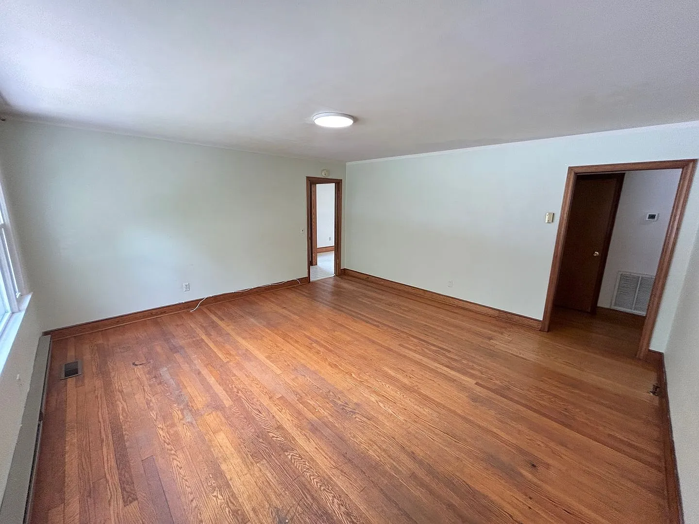 Beautiful Home Located in Blacksburg — Photo 2