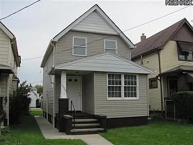 3029 W 105th St photo 1