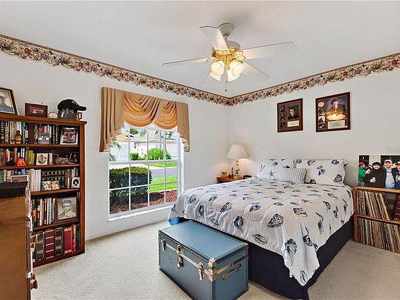 5th image of 124 Lewis Dr