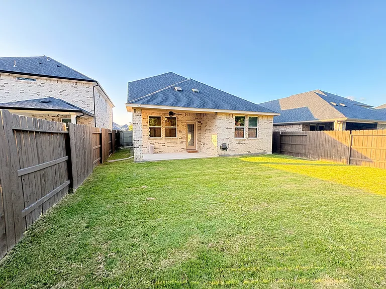 17542 Rosette Grass Dr — Photo 22