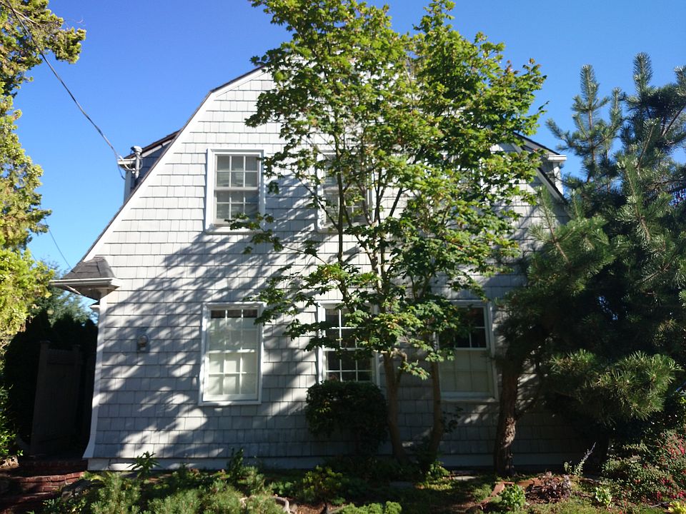 2nd image of 2417 Prescott Ave SW