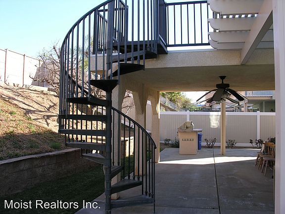 4th image of 10751 Blue Crest Dr