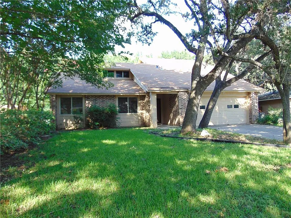 9213 Independence Loop