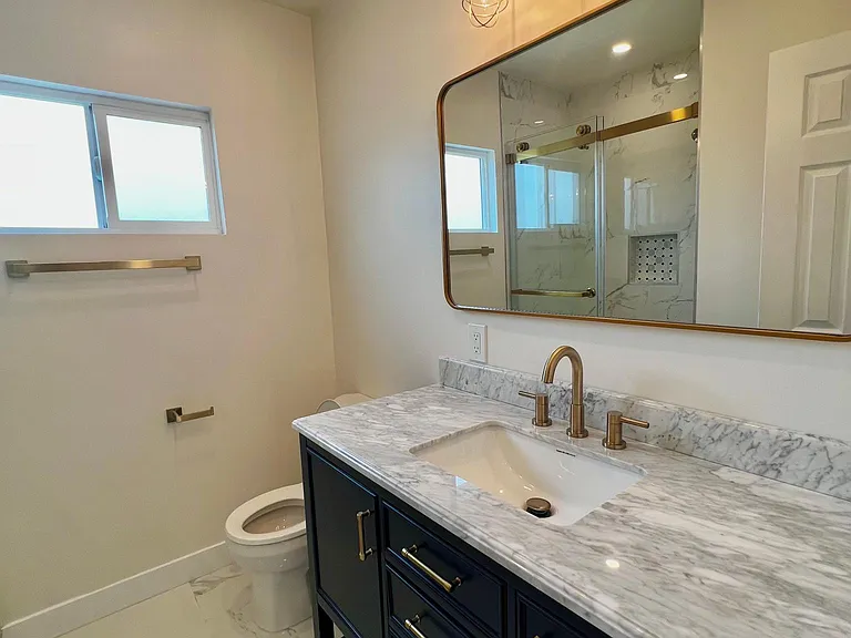 2906 Carmona Ave #4 — Photo 8