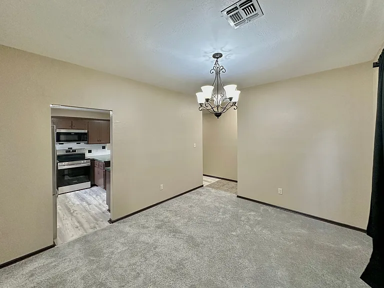 4 NW Havenshire Cir — Photo 6