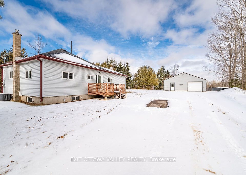 1st image of 18 Dandelion Dr