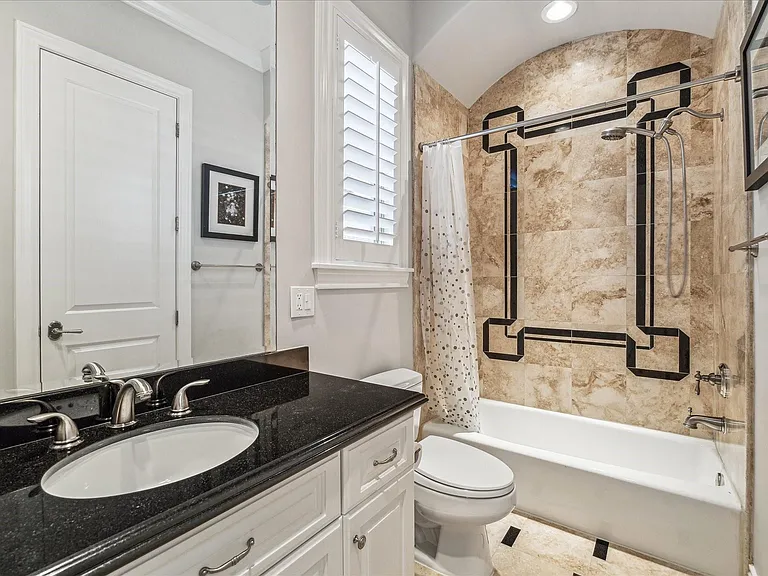 2809 Georgetown St — Photo 26