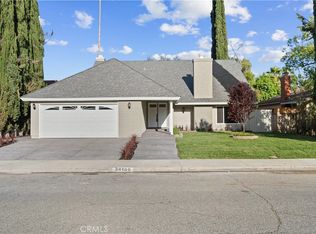 24106 Avenida Crescenta, Santa Clarita, CA 91355
