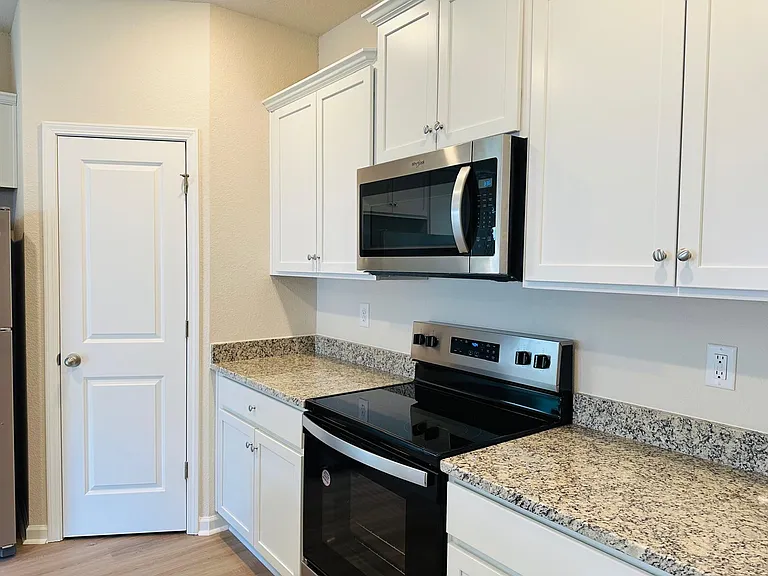 6322 Lowe Ln — Photo 6