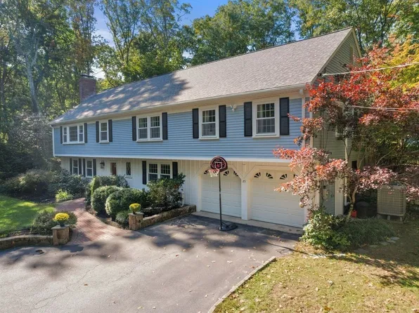 25 Rocky Brook Rd, Dover, MA 02030