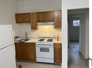 548 105th Ave #8, Oakland, CA 94603