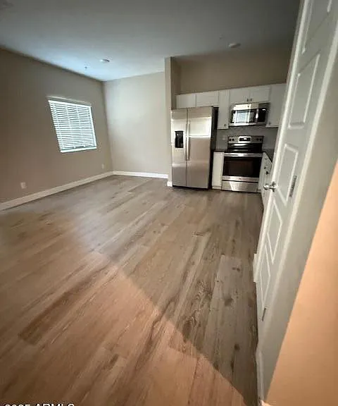 2268 W Laurie Ln — Photo 37