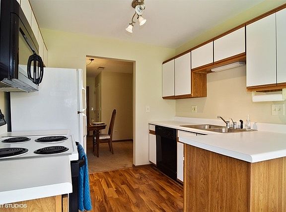 4th image of 1409 Crane St #14097
