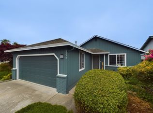 2230 Silverbrook Ct, McKinleyville, CA 95519