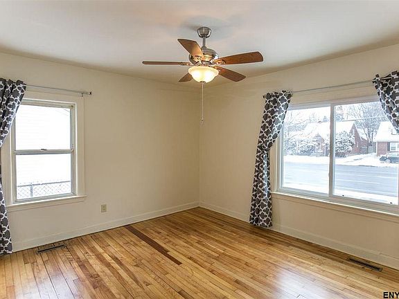 4th image of 1846 Western Ave