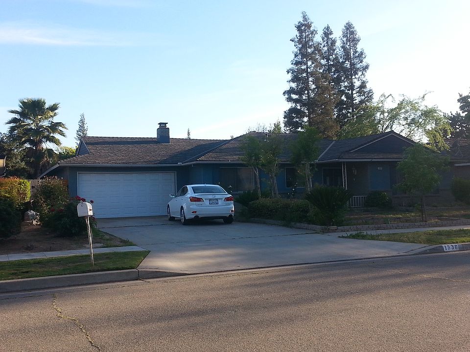 2nd image of 1337 W Magill Ave