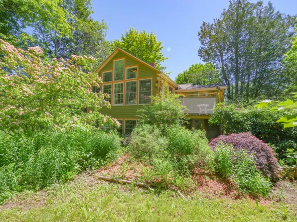 592 Belfast Road, Camden, ME 04843
