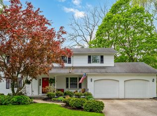 879 Lynbrook Rd, Columbus, OH 43235