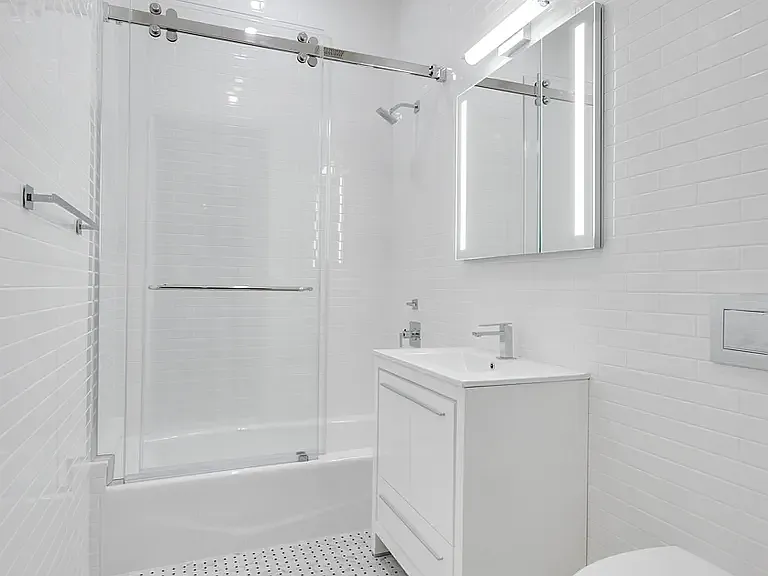 121 Madison Ave #3I — Photo 2