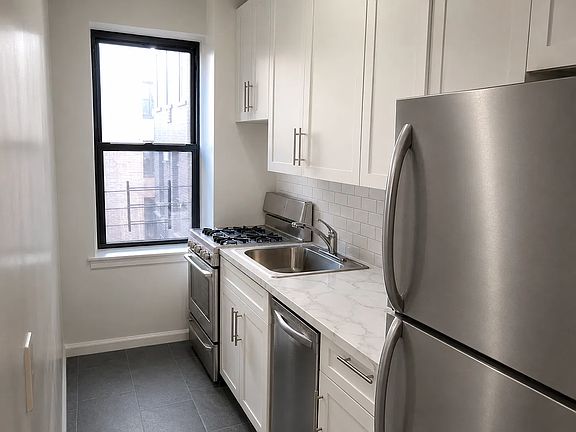 2nd image of 55 W 92nd St APT 2B