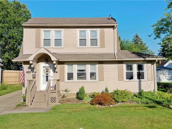 2023 20th St, Cuyahoga Falls, OH 44223