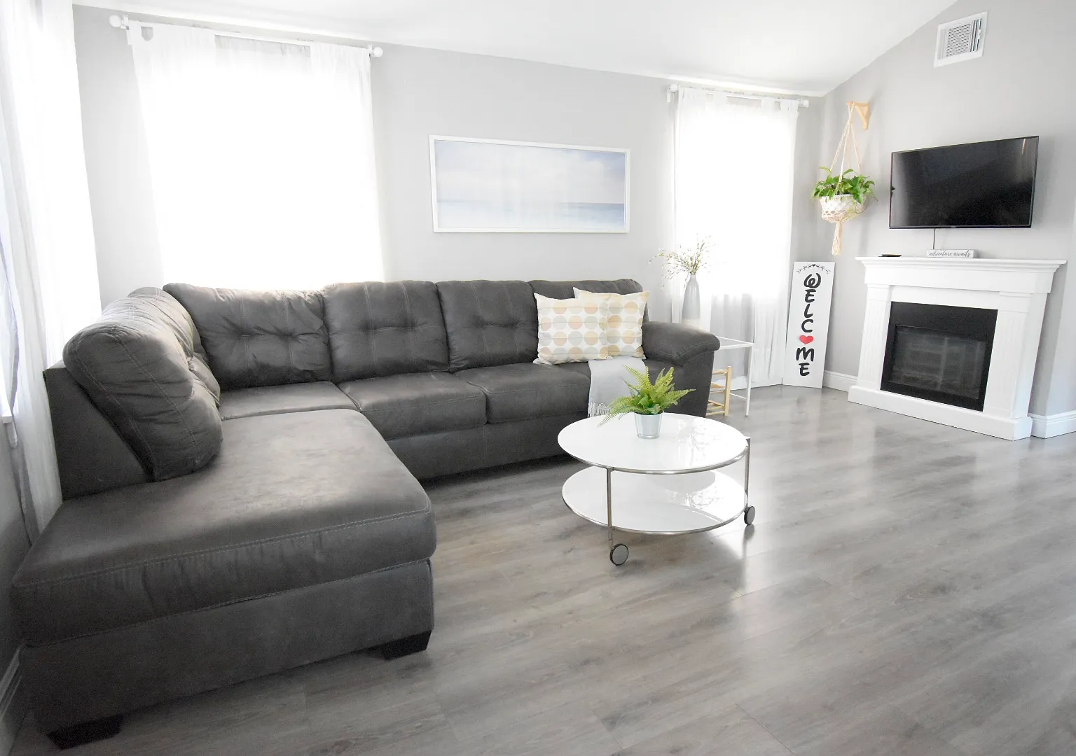 3 bed, 1000 sqft, $2,200 — Photo 3