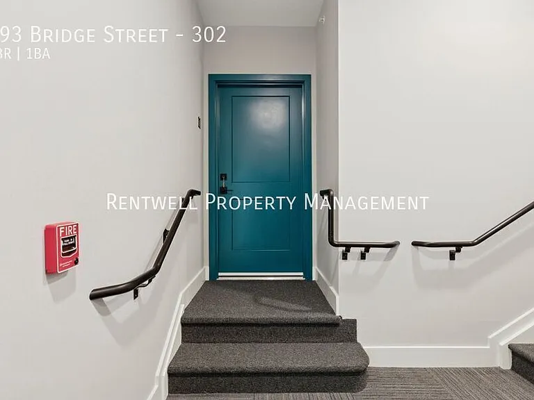 193 Bridge St #302 — Photo 36