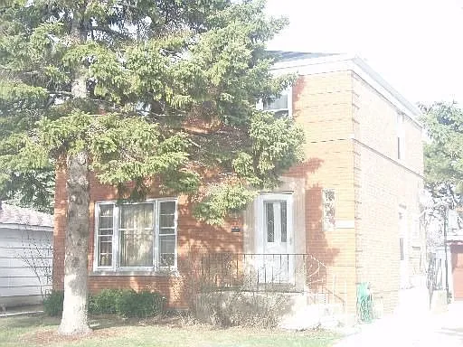 3909 Wisconsin Ave photo 1