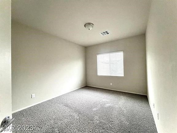 4th image of 4660 Blaise Ave #101