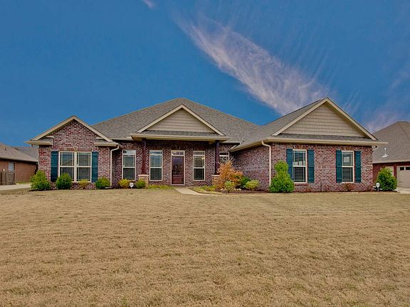 2nd image of 2513 Caldwell Park Ct SE