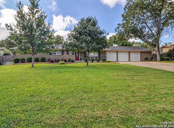 3rd image of 114 Barbara Dr