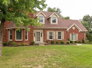 1608 Reidinger Rdg, New Albany, IN 47150