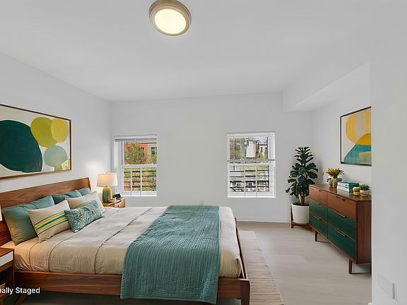 3rd image of 65 Saint Pauls Ave APT 3