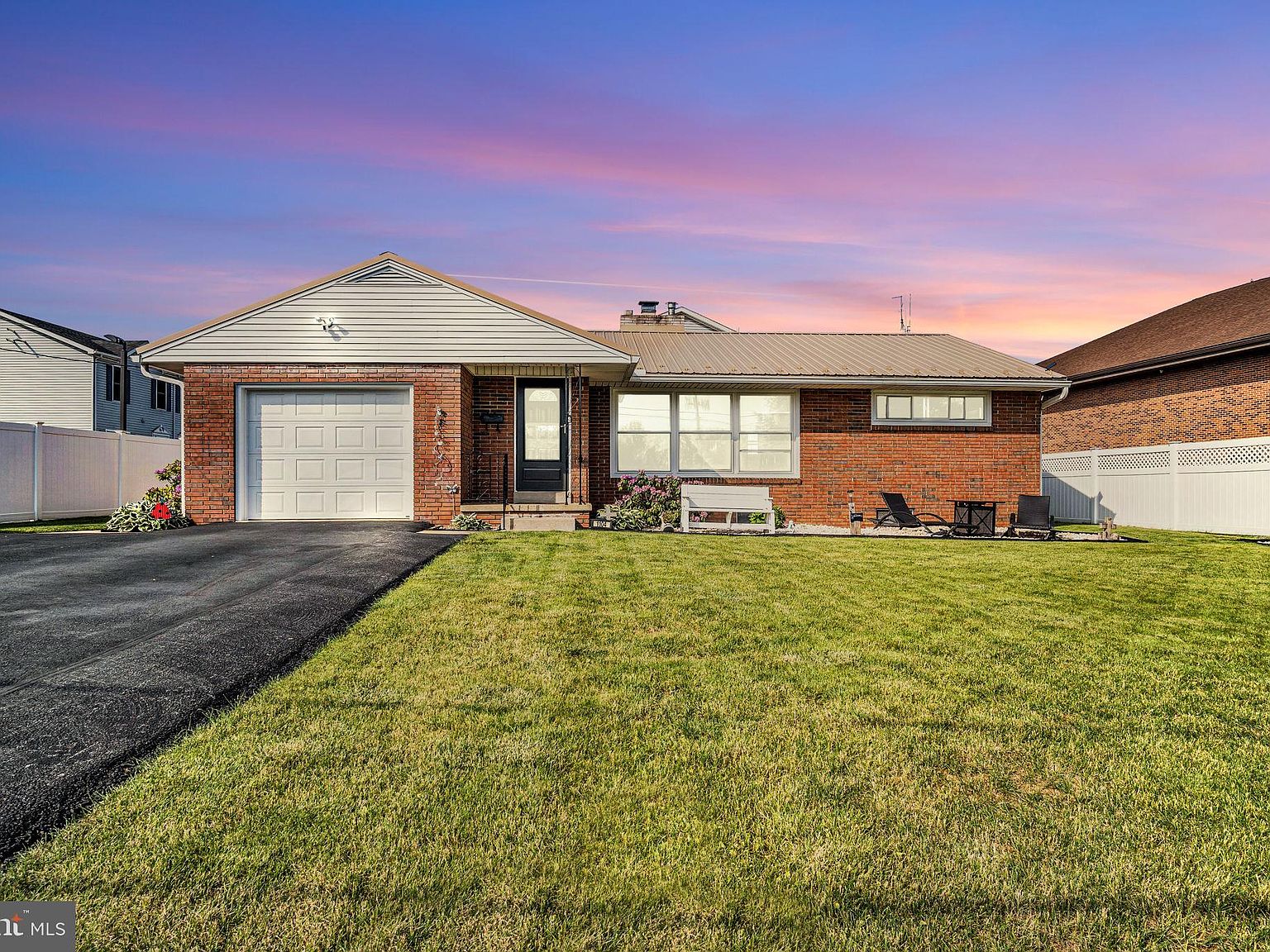 1104 Market St, New Cumberland, PA 17070 Zillow