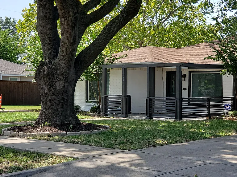 4601 Birchman Ave — Photo 1