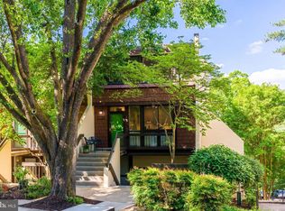 2202 S Quincy St #2, Arlington, VA 22204